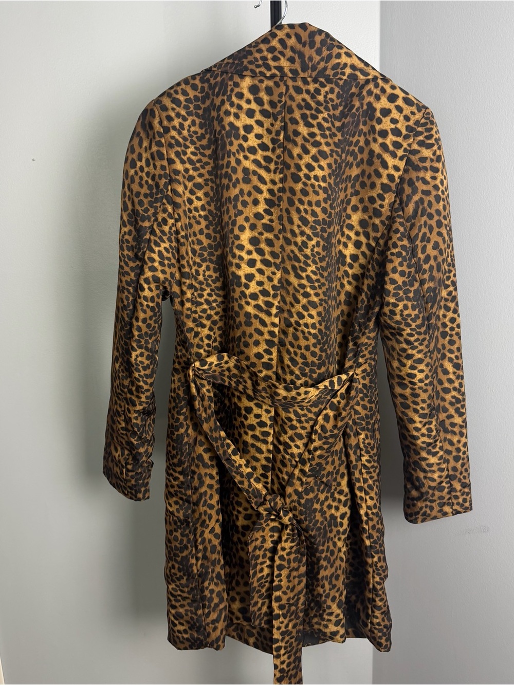 Jaclyn Smith Leopard Print Long Coat - Brown Animal Print Jacket size medium - Picture 5 of 7